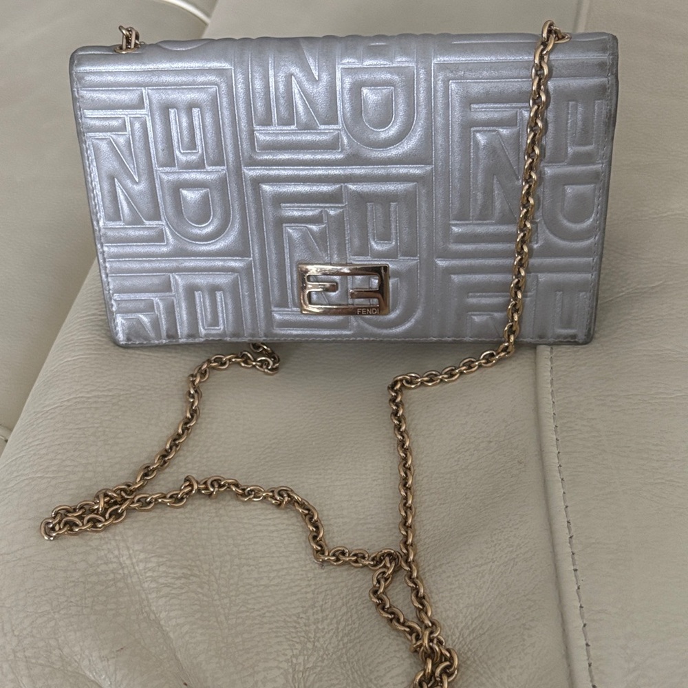 Elegant Silver zucca chain wallet bag shoulder